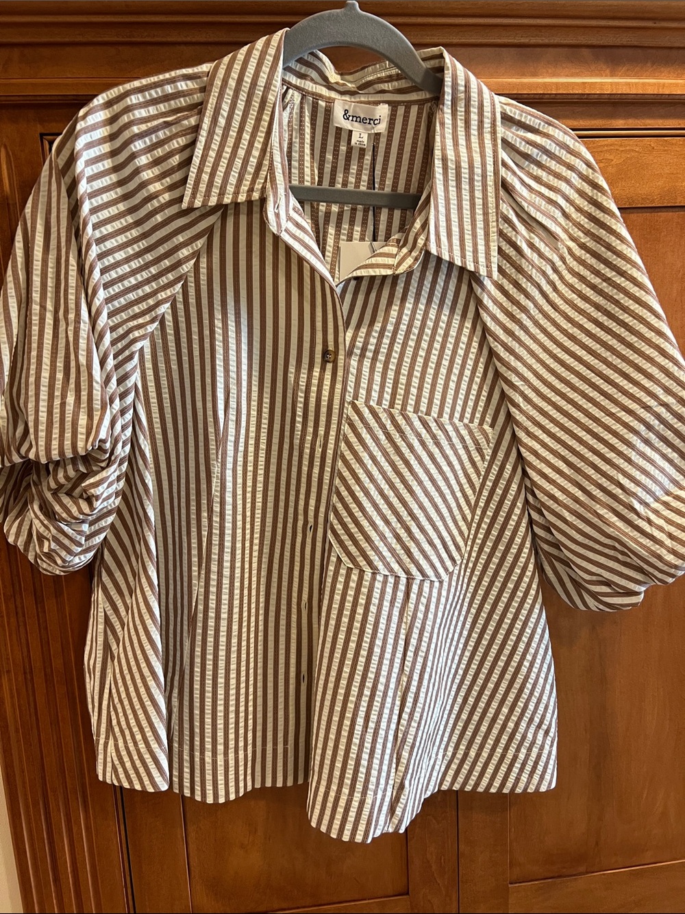 &mere Striped Puff-Sleeve Button-Down Shirt in Brown and White